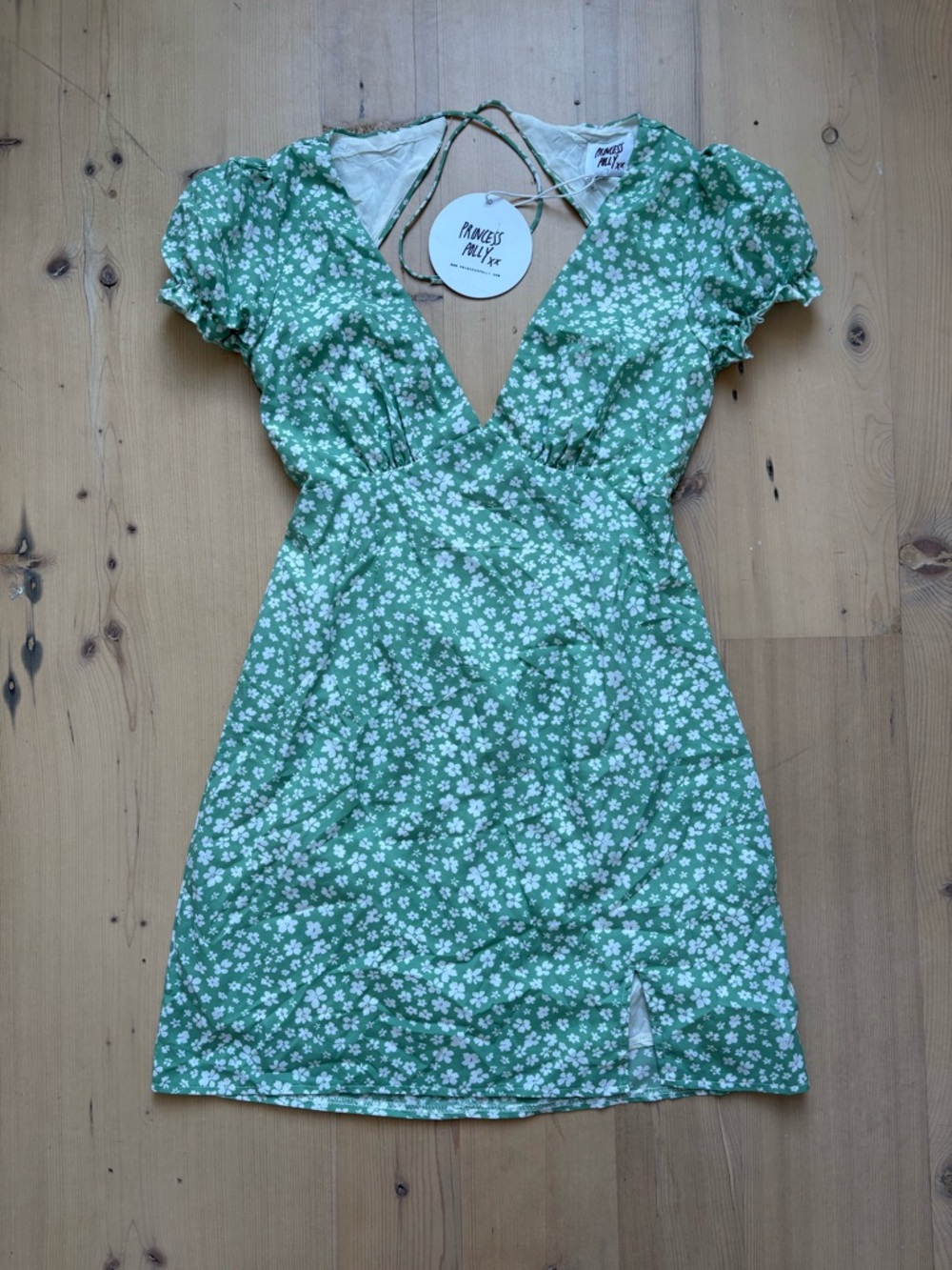 Princess Polly Kasey Green White Floral Mini Dress with V-Neck Tie Back - Size 4